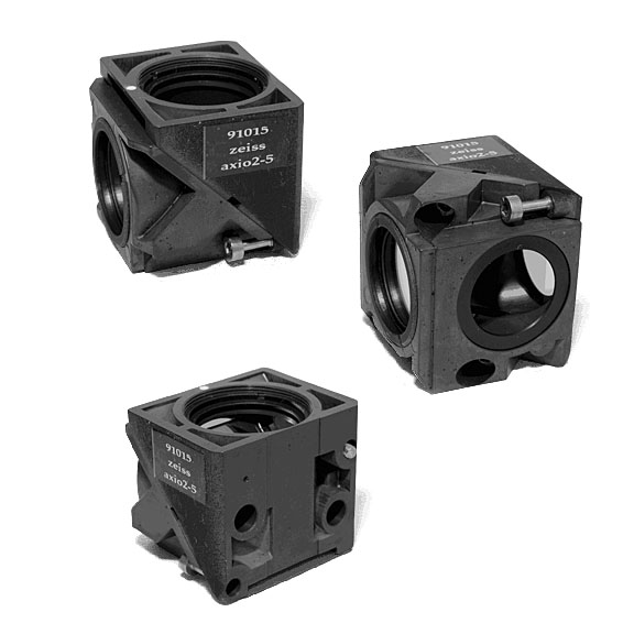 91015 Zeiss Axio screws into turret